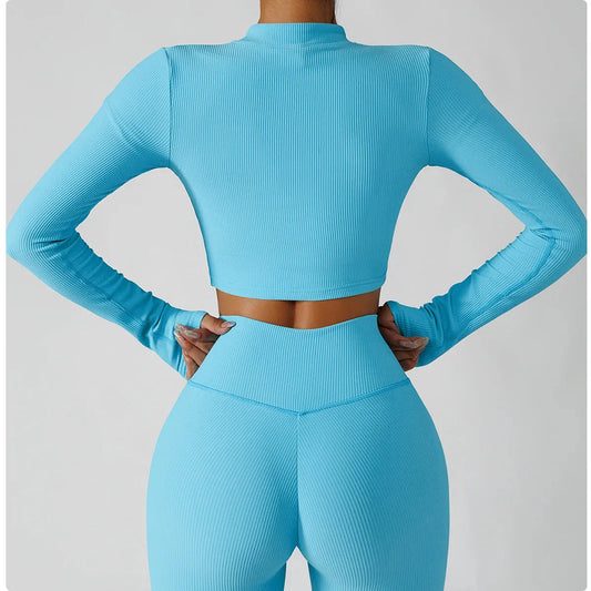 3-piece seamless yoga set with jacket, bra and leggings – view 2